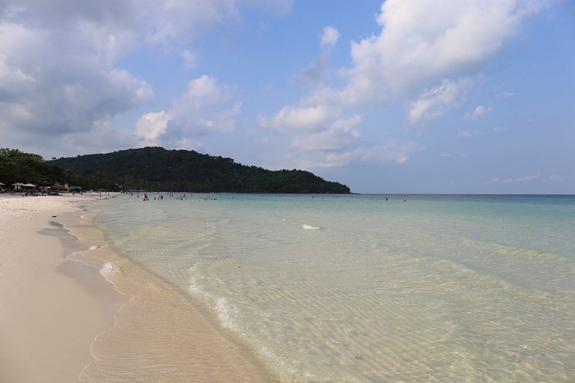 หาดซาว (Bai Sao) หาดทรายขาวยอดนิยมของฟูก๊วก