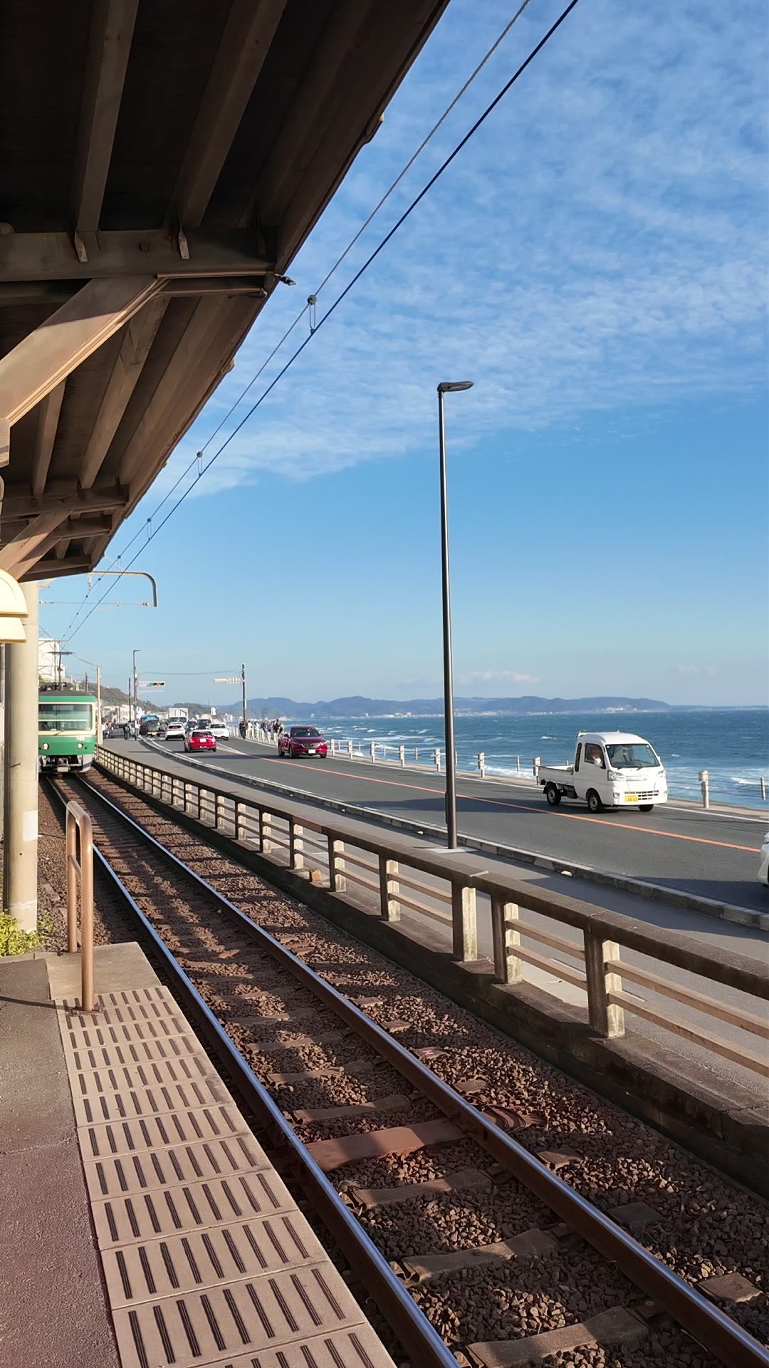 สถานีคาตาเสะ-เอโนชิมะของรถไฟโอดะคิว ประตูสู่เกาะเอโนชิมะยามค่ำคืน